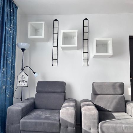 3 Rooms Apartment Palace View ヤシ エクステリア 写真