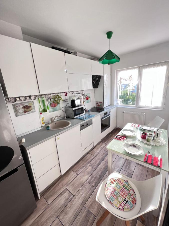 3 Rooms Apartment Palace View ヤシ エクステリア 写真